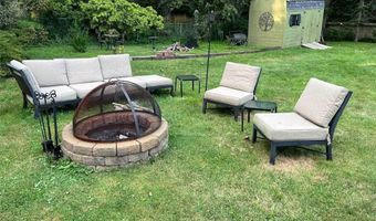 2 E Blvd 2, Middletown, RI 02842