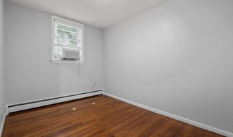 136 A Belgrade Ave, Boston, MA 02131