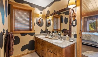 14335 Rainbow Dr, Bigfork, MT 59911