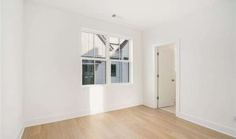 1825 Gotham Ln, Atlanta, GA 30324