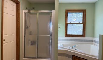 251 Kingston Dr, Aurora, OH 44202