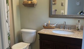 7 Harbour Vlg A, Branford, CT 06405