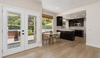 12 Chickadee Ln, Aliso Viejo, CA 92656