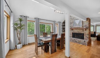 32432 Northwoods Rd, Adel, IA 50003