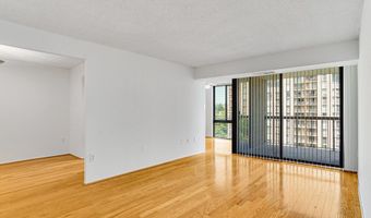 4500 S FOUR MILE RUN Dr 807, Arlington, VA 22204
