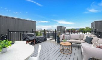 16 17TH St NE 312, Washington, DC 20002