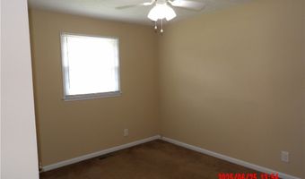 301 W Vinson Ave, Autryville, NC 28318