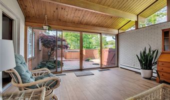 64 Dan Troy Dr, Amherst, NY 14221