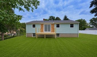 27 Bear Hill Rd, Cumberland, RI 02864