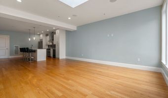 111 B St 8, Boston, MA 02127