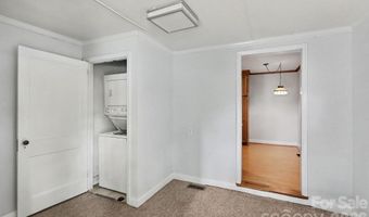1819 Arnold Dr, Charlotte, NC 28205