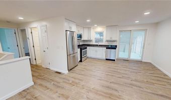 69 Cushing St, North Providence, RI 02904