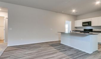 924 Hudson Rd, Chickasha, OK 73018