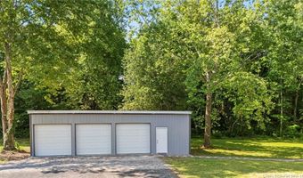 934 E Crothersville Rd, Austin, IN 47102