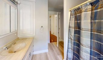134 Pine Ledge Rd, Bangor, ME 04401