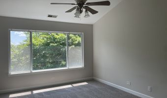 28 Waverly Ct 28, Algonquin, IL 60102