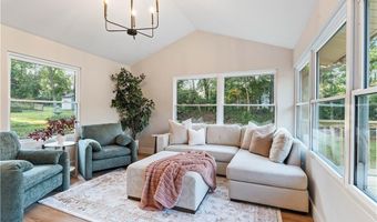 1201 NW 10th St, Bentonville, AR 72712