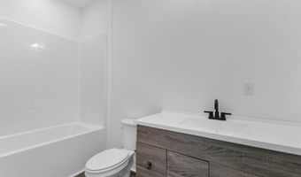 210 N Morgan Ave, Andrews, SC 29510