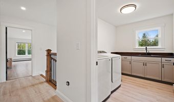 365 Walden Parke Way, Bangor, ME 04401