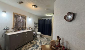 111 W Lee St, Aurora, MO 65605