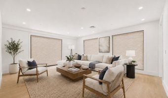 244 L St 7, Boston, MA 02127