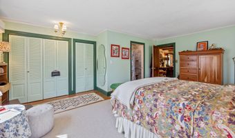 303 Beacon Hill Dr, Cheshire, CT 06410