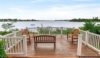 200 Wickford Point Rd, North Kingstown, RI 02852