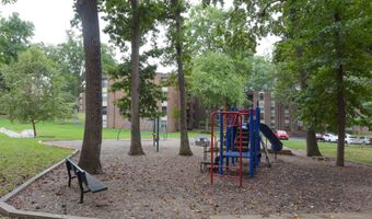 3330 WOODBURN VILLAGE Dr 33, Annandale, VA 22003