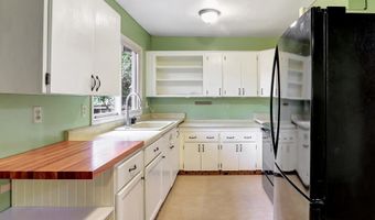 730 Dogwood St, Anchorage, AK 99501