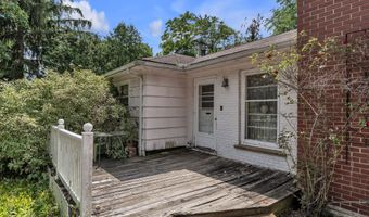6 Ruthven Pl, Ann Arbor, MI 48104