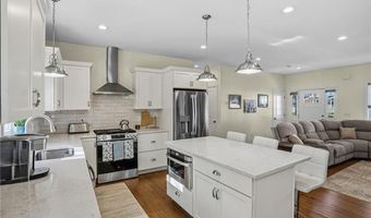 46 Lilyana Way, Cranston, RI 02920