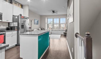 43821 STUBBLE CORNER Sq, Ashburn, VA 20147
