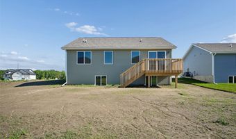 25084 Bluebird Cir, Adel, IA 50003