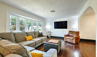 18 Sherri Dr, North Providence, RI 02911
