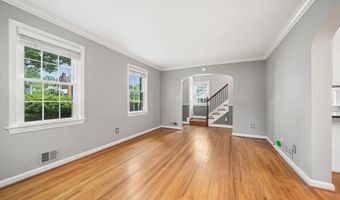6145 12TH St N, Arlington, VA 22205