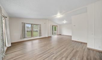 948 Savannah River Dr, Adrian, MI 49221