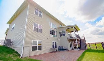 9174 207th Ave, Anamosa, IA 52205