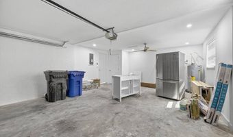 635 Jamaica Cir E, Apollo Beach, FL 33572