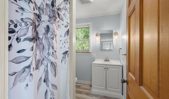 1235 Weeks Mills Rd, Augusta, ME 04330