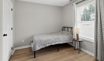 16 Clover Ln, Alloway, NJ 07418