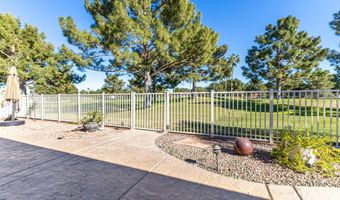 5733 S AMBERWOOD Dr, Chandler, AZ 85248