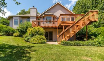 2010 Indiangrass Ct, Ames, IA 50014