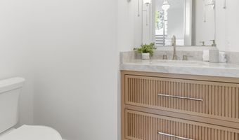 7705 HOLIDAY Ter, Bethesda, MD 20817
