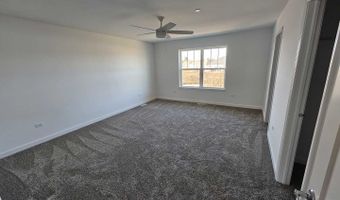 334 N Masters Dr, Addison, IL 60101