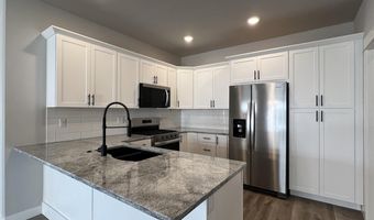 1222 Berkshire Ln, North Liberty, IA 52317