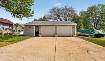 3880 Bell Lake Dr NE, Ada, MI 49301