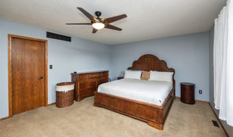 2610 NW 17th St, Ankeny, IA 50023