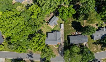 3326 Dunaire Dr, Charlotte, NC 28205