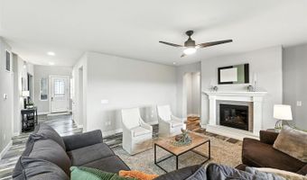 18541 W 93rd Pl, Arvada, CO 80007