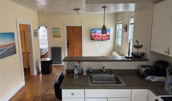 9 Ann St 2, Newport, RI 02840